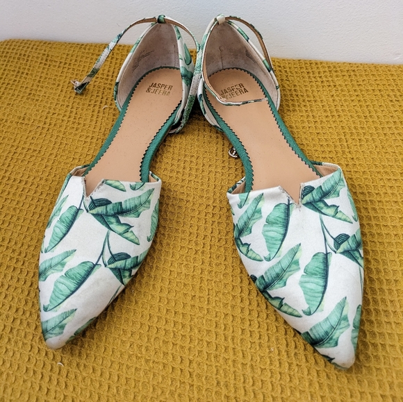 Anthropologie Jasper & Jeera Tropical Print Flats w/Ankle Strap Size 7 - Picture 8 of 9